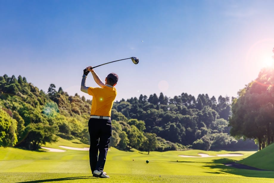 ゴルフ会員権の価値とリスク: 市場動向と投資の視点